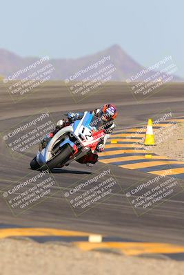 media/Oct-07-2023-CVMA (Sat) [[f84d08e330]]/Race 13 500 Supersport-350 Supersport/